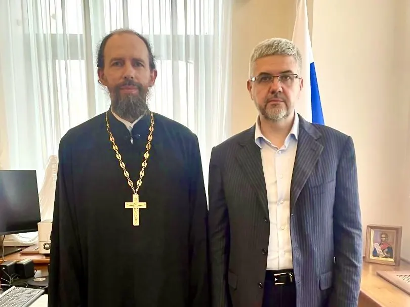 Заместитель министра юстиции на Петербургском международном юридическом форуме заявил, что сожительство без официальной регистрации брака представляет прямую угрозу безопасности страны. В ведомстве ведут двухлетний мониторинг для подготовки изменений в Семейный кодексе.