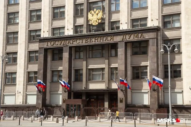 В обзоре приводятся данные о доходах губернатора Кузбасса и владении недвижимостью, а также сопоставление информации по другим кандидатам на федеральные выборы.