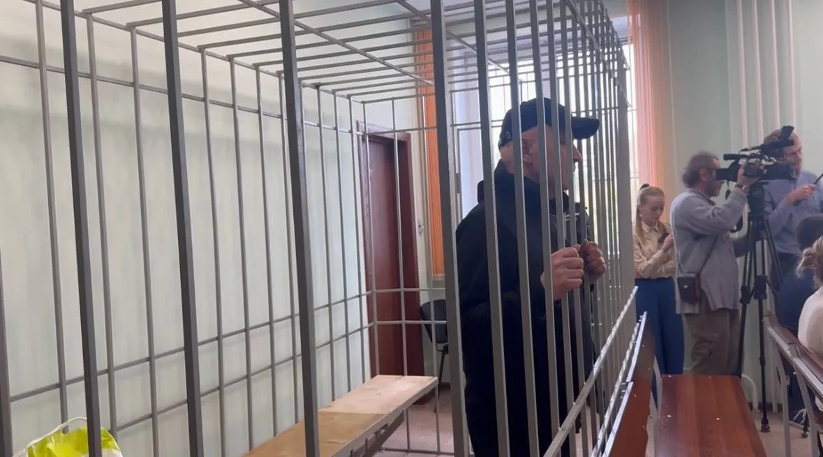 Суд обратил в доход государства имущество бывшего руководителя центра ФМБА из Красноярска; речь идёт о квартирах, гараже и автомобилях на сумму свыше 300 млн рублей.