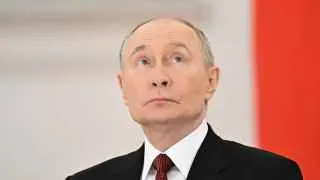Владимир Путин на форуме «Малая родина — сила России» заявил, что вся страна должна работать на фронт по образцу тыла времён Великой Отечественной войны, пообещал добиться целей кампании в Украине и продолжить создание «зоны безопасности» на границе, тогда как эксперты ISW считают, что власти готовят почву для новой волны частичной мобилизации.