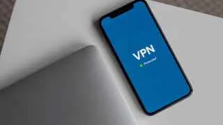 Российская VPN-индустрия ожидает запрета оплаты сервисов с карт российских банков и усиления зачистки серверов на основе новых требований к хостинг-провайдерам.