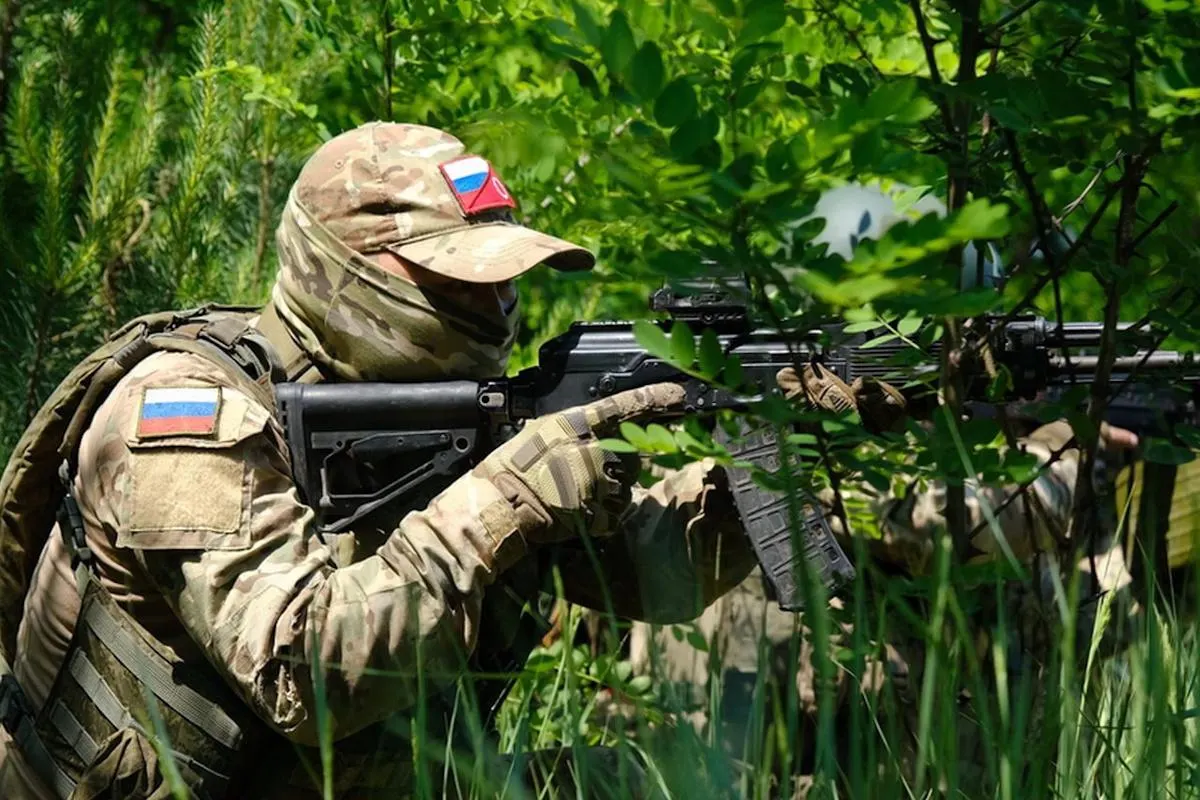 Аналитики Института изучения войны считают, что планы России захватить весь Донбас противоречат реальной ситуации на фронте — замедление наступления, мощные укрепления и украинские контратаки делают такой исход сомнительным.