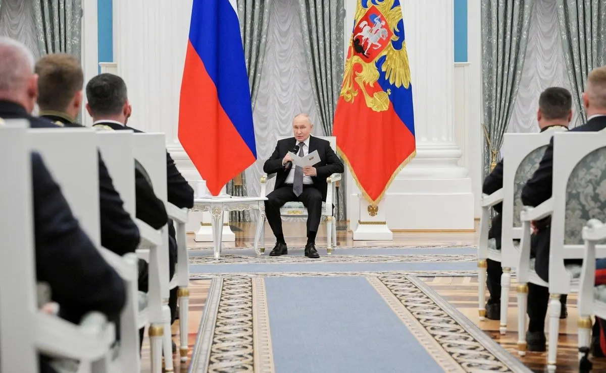 Президент заявил, что по его версии по общежитию в Старобельске нанесли удар украинские БПЛА; по данным, 6 погибших, 39 пострадавших и 15 человек числятся пропавшими без вести.