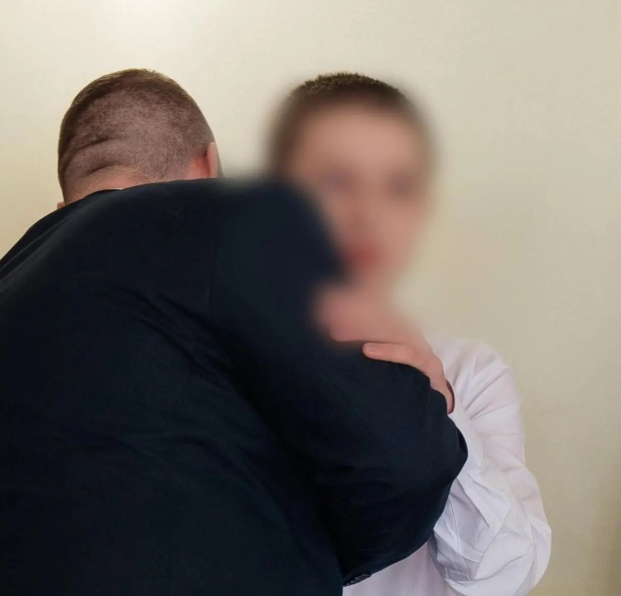 По словам главврача, мальчику не требовалась экстренная госпитализация: для подготовки к операции была назначена терапия на три–четыре недели. Врачебная комиссия нарушений не выявила.