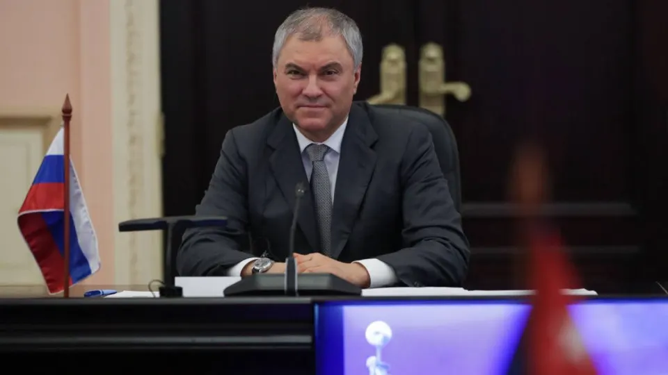 Спикер Госдумы заявил, что использование западных спутников и вооружений для ударов по гражданским целям может заставить Россию ответить «оружием, которое не оставит следа», и поручил подготовить обращение к парламентам других стран.