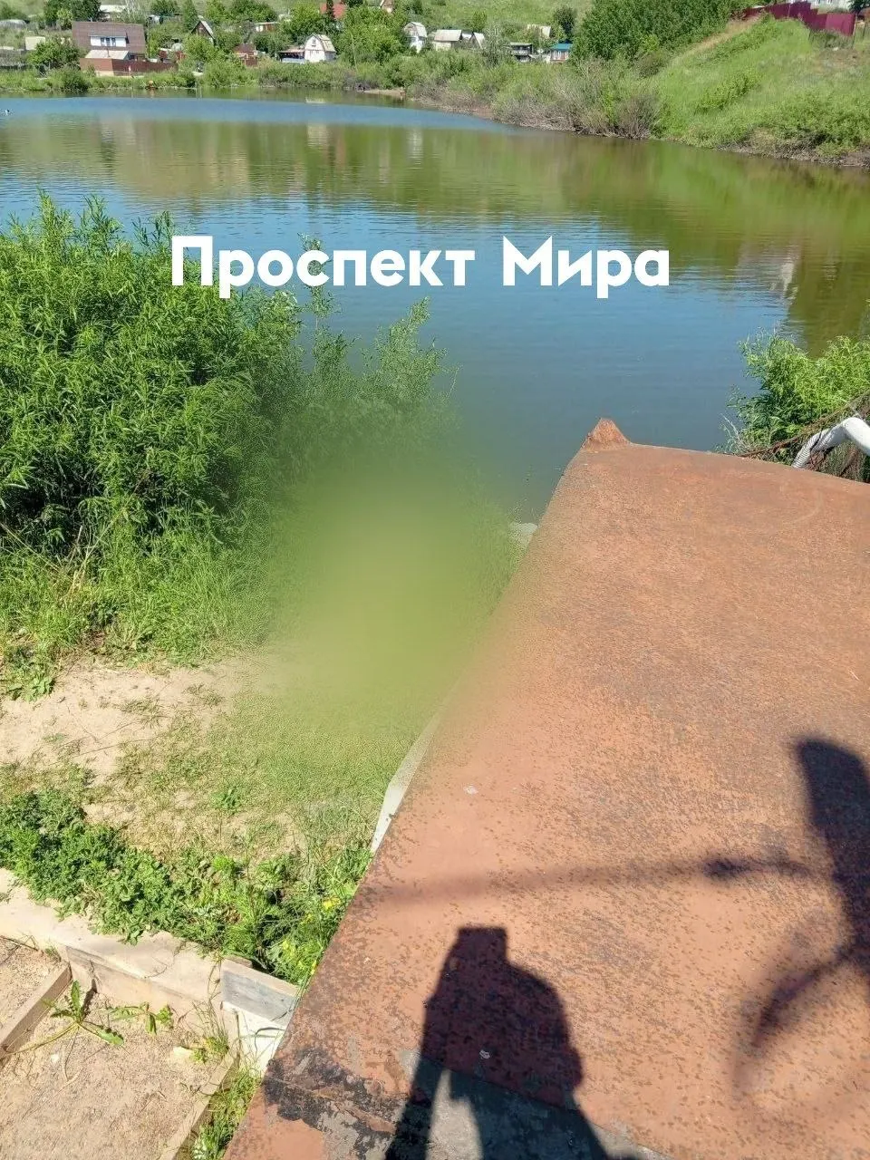 На Таймыре и в Рыбинском округе зарегистрированы две гибели, в Красноярске мужчина скончался после нырка в озеро. Ещё одну трагедию с детьми у посёлка Высокогорский удалось предотвратить.