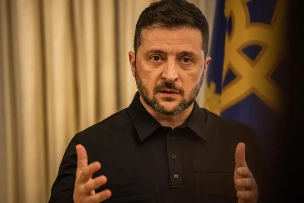 Краткое изложение позиции президента: он переформулировал претензии к автору письма, усомнился в целесообразности встречи без конкретных договорённостей и обратился к военнослужащим.