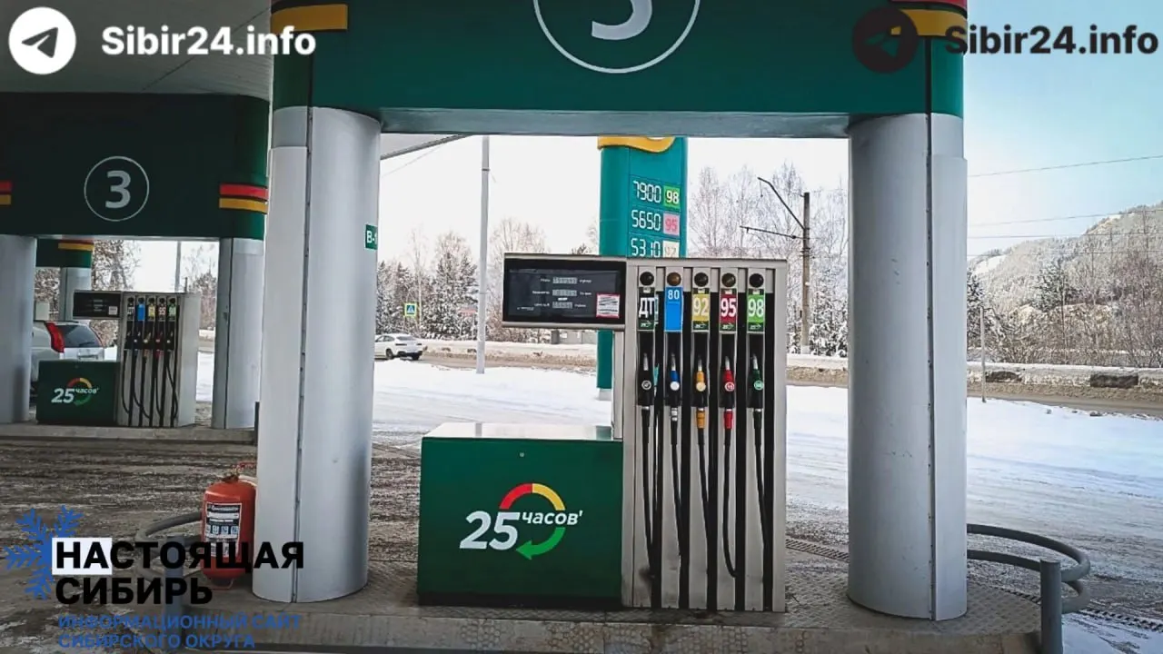 На некоторых частных заправках города литр бензина продают по 71–77 рублей, дизтопливо — до 89,5 рубля; сетевые станции сохраняют более низкие цены.