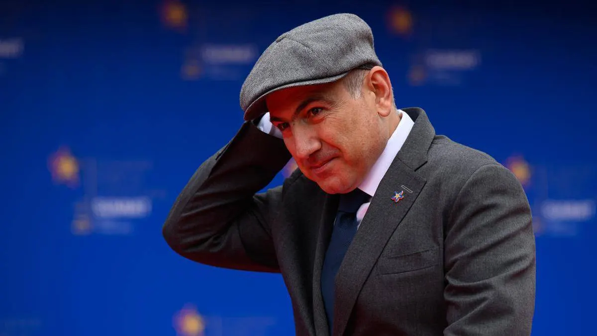 Президент направил телеграмму в адрес премьер-министра Армении по случаю его 51-летия, отметив дружественный характер отношений между странами.