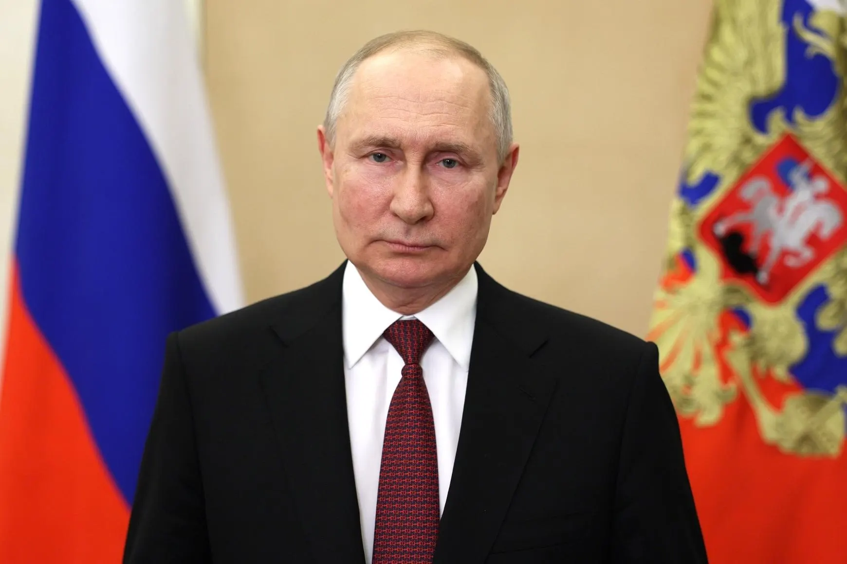 Указ от 12 июня расширяет круг ветеранов, которым фонд может оказывать помощь, и закрепляет новые направления поддержки, в том числе для инвалидов, получивших травмы при боевых действиях.