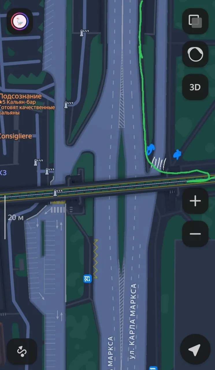 Пешеходы вынуждены переходить дорогу у вантового моста без разметки. В смете ремонтных работ пешеходного перехода нет, зато заложено 246 м ограждений. Вопрос о добавлении «зебры» направлен в УДИБ.