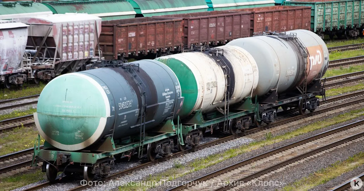 С 1 октября проиндексируют тарифы на железнодорожные перевозки: для грузов — на 8,5%, для пассажирских перевозок и пользования инфраструктурой — на 9,2%.
