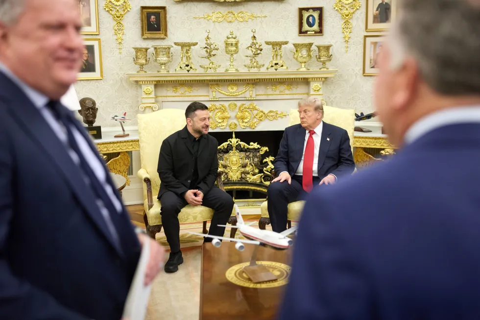 Встреча между Владимиром Зеленским и Дональдом Трампом прошла в позитивном ключе: Киев запросил экстренный пакет ракет для систем Patriot, Трамп обещал постараться помочь. В Конгрессе тем временем обсуждают меры против импорта российских углеводородов.