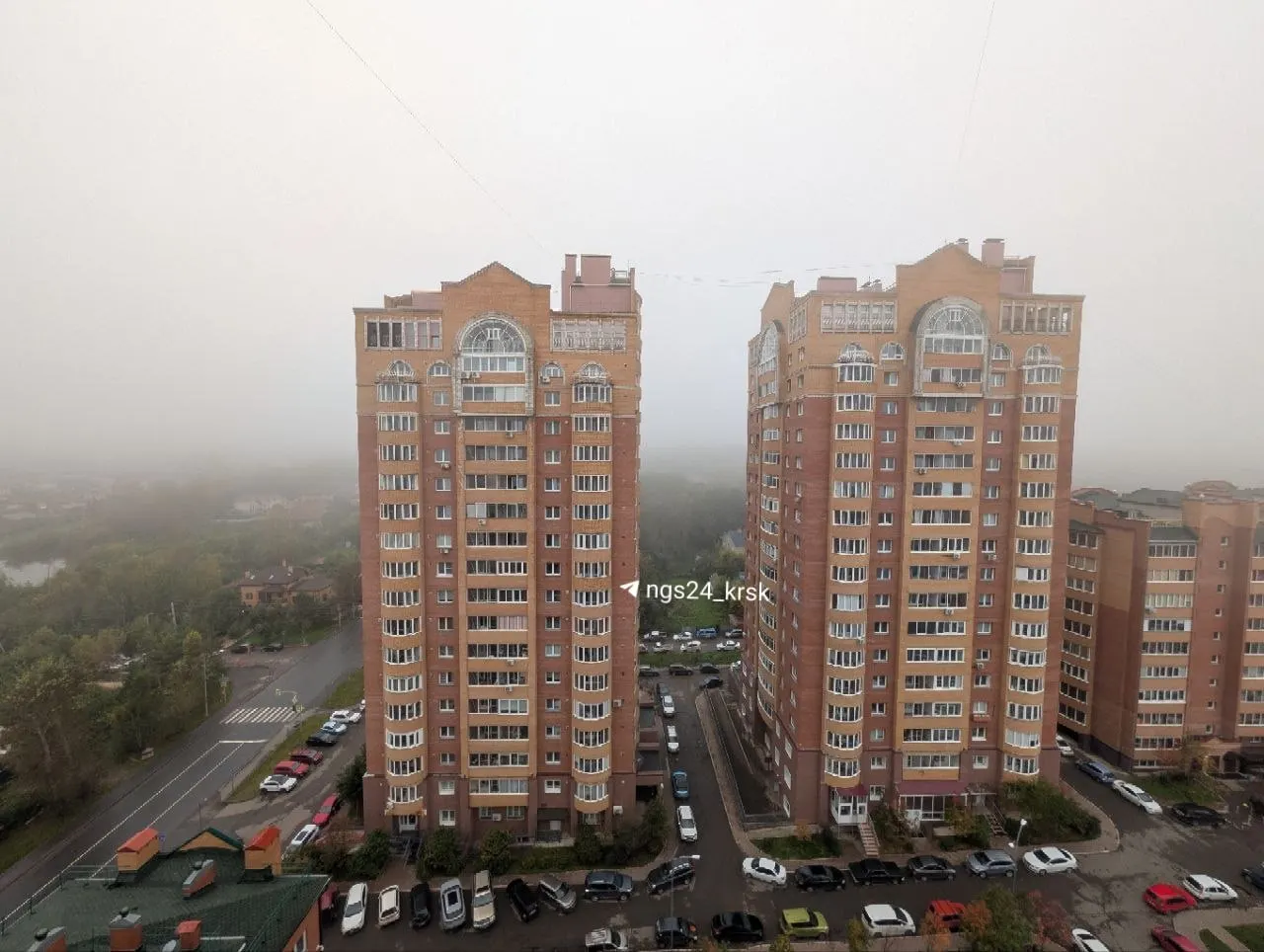 Утро Красноярска окутано густым туманом.