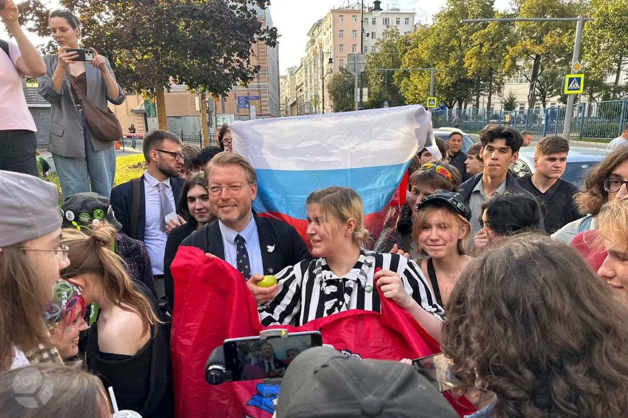 Суд отклонил передачу надзорной жалобы на отмену регистрации списка; ранее суд отменил регистрацию списка партии «Яблоко» на выборах в Госдуму.