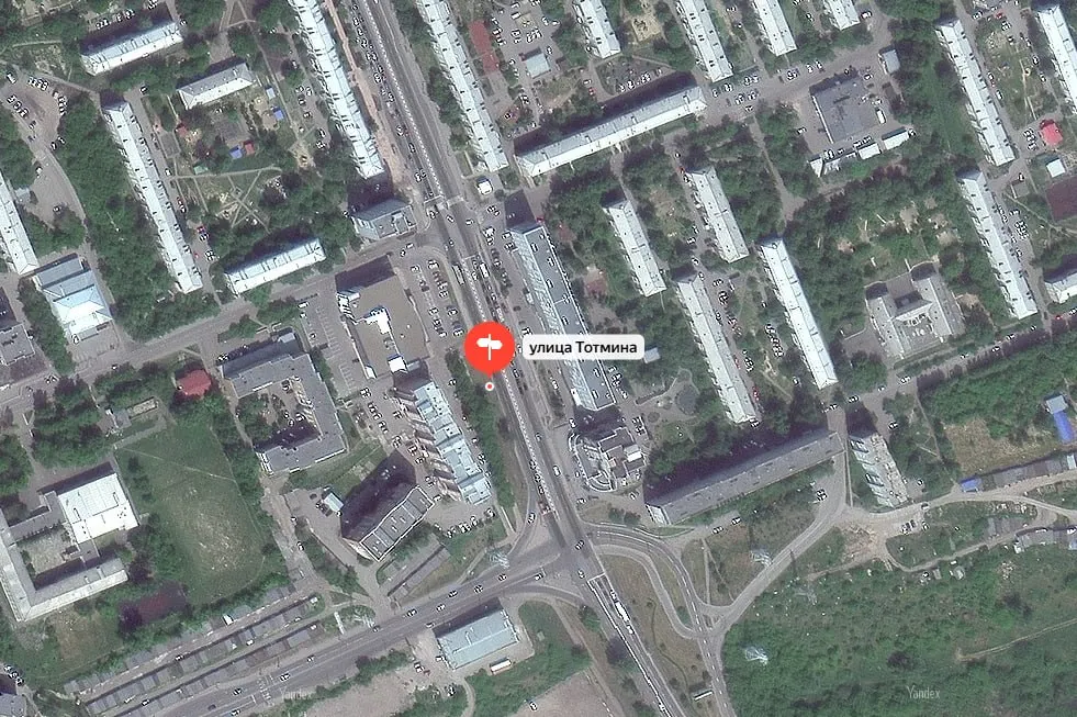 Карантин действует в радиусе одного километра до 15 ноября. В зоне запрета — ярмарки и выставки с животными; вывоз питомцев возможен только при недавней вакцинации.