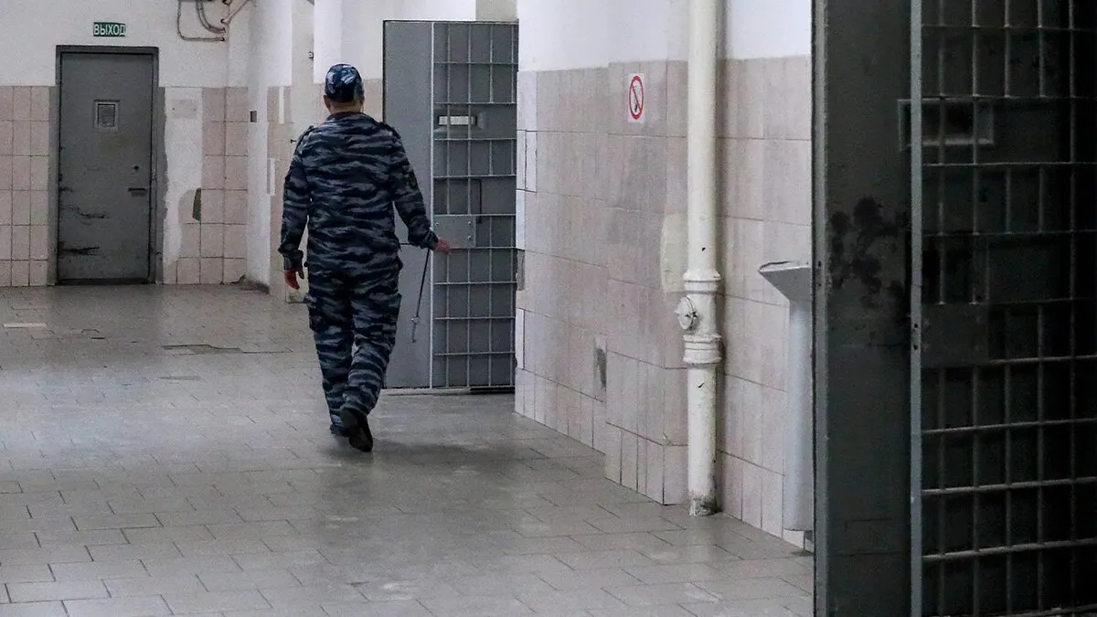 Два человека арестованы по обвинению в подготовке террористического акта с применением беспилотников; следствие указывает на планы забрать ударные дроны и привести их к объектам инфраструктуры.