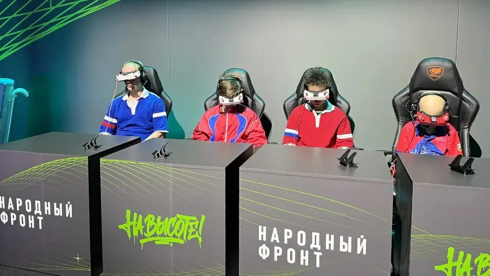 Новый норматив ГТО по управлению беспилотниками стартовал в рамках регионального пилота и проекта «На высоте!», ориентированного на обучение FPV-дронов и программирование.