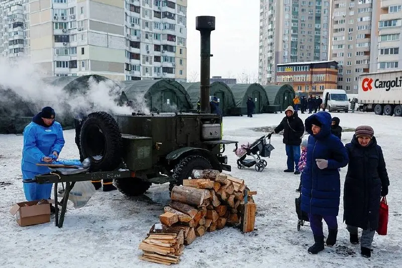 Независимая комиссия ООН пришла к выводу, что российские власти систематически атаковали энергетическую инфраструктуру Украины, что повлекло тяжёлые последствия для населения зимой и повлекло ответственность руководителей. Доклад охватывает события с осени 2022 года.