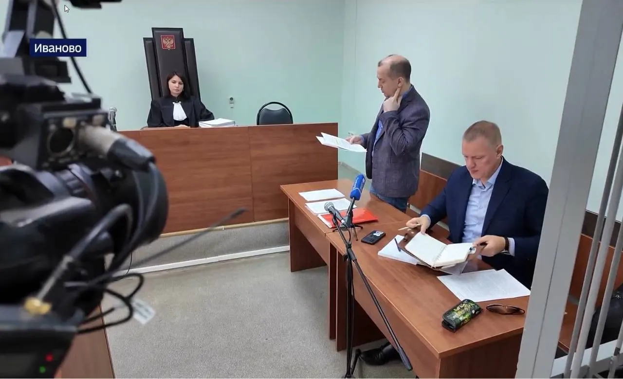 Дело связано с попытками возбудить уголовные дела против сотрудников МВД и публикациями о пропавших без вести бойцах СВО, что стало предметом судебно-правового разбирательства против журналиста.
