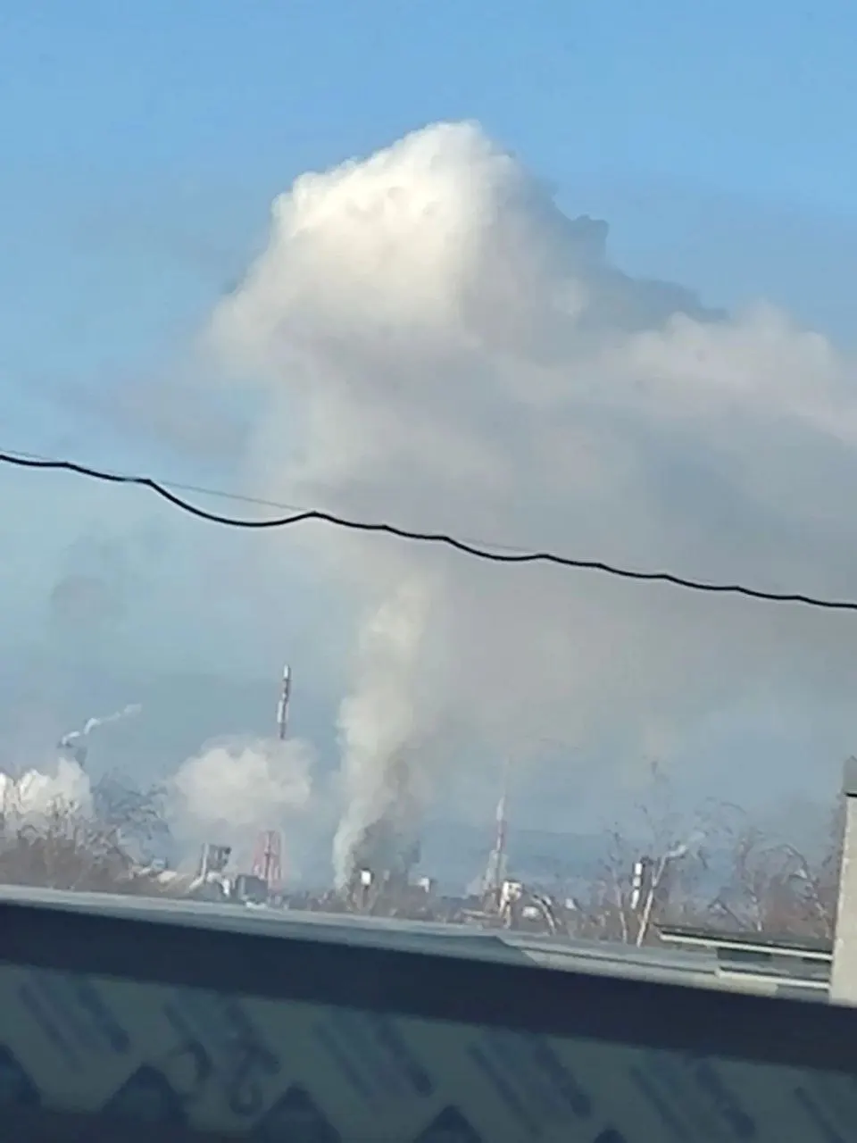 Ночью и утром 23 октября над регионом сбито 19 беспилотников; повреждены жилые дома, школы переведены на дистанционное обучение, пострадавших нет